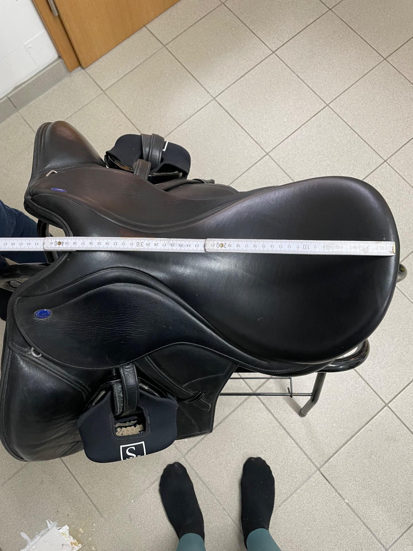 Ikonic Dressursattel Dressur Shin black  17,5' – Vorschau 8