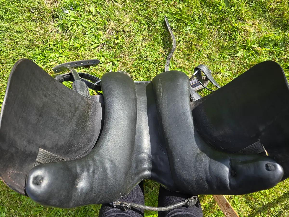 Massimo Vielseitigkeitssattel Wanderreiten 17,5" – Vorschau 9