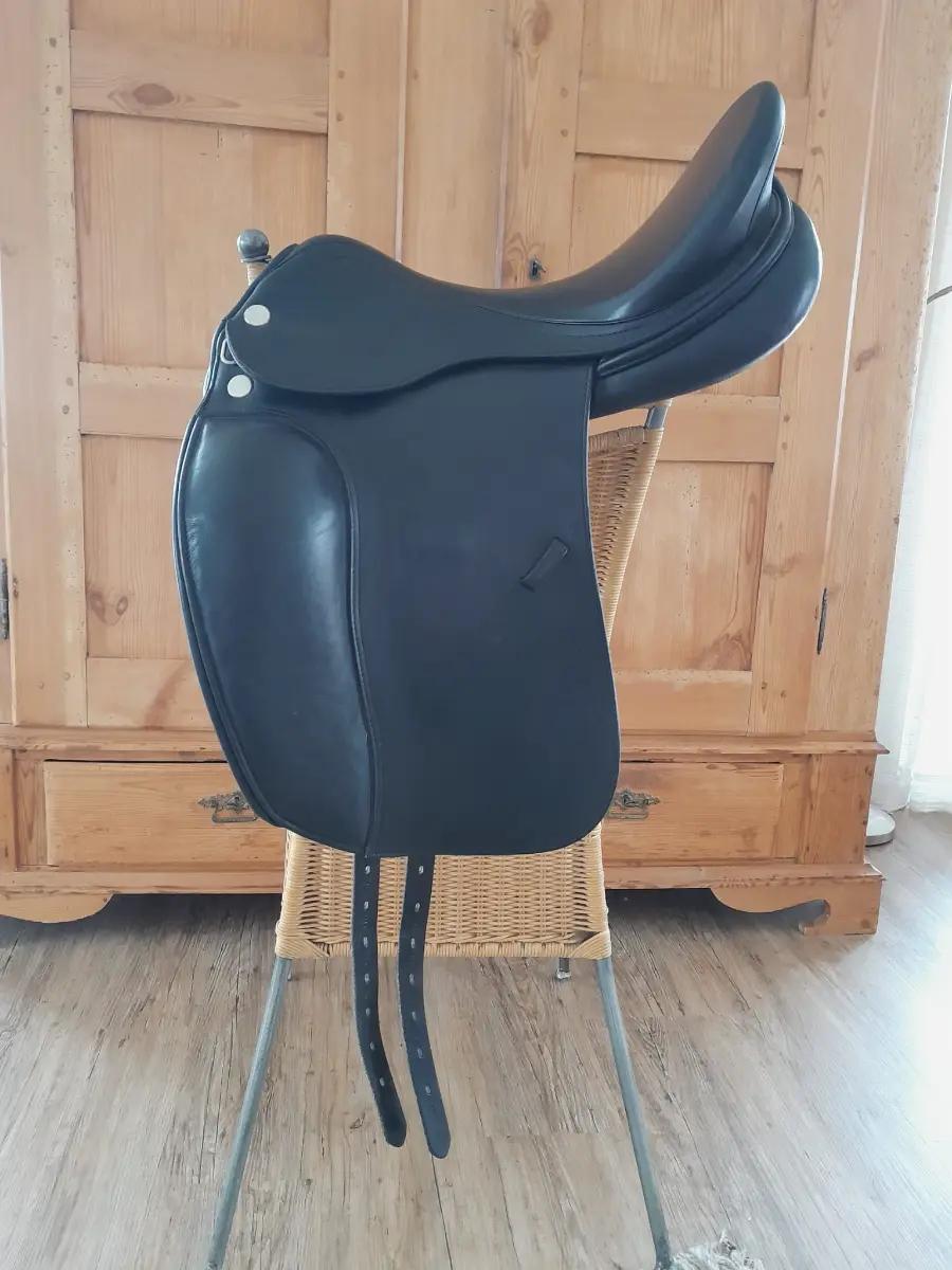 Prestige Dressursattel Top Dressage doubliert 17'