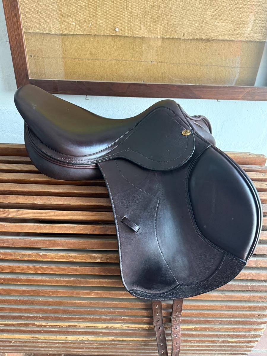 Cobra Springsattel Courage  17,5' – Vorschau 2