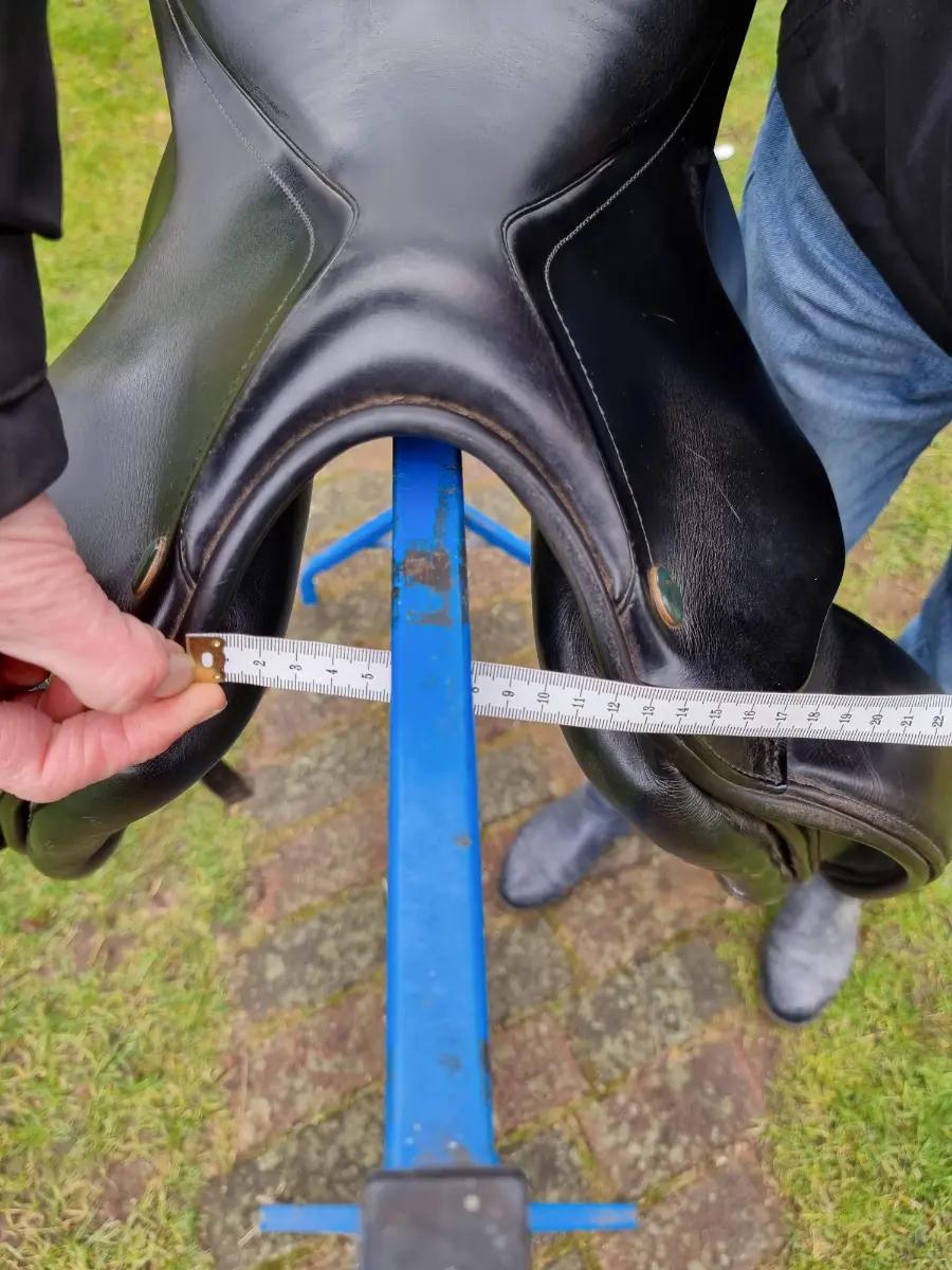 Prestige Dressursattel Roma Dressage  17' – Vorschau 7