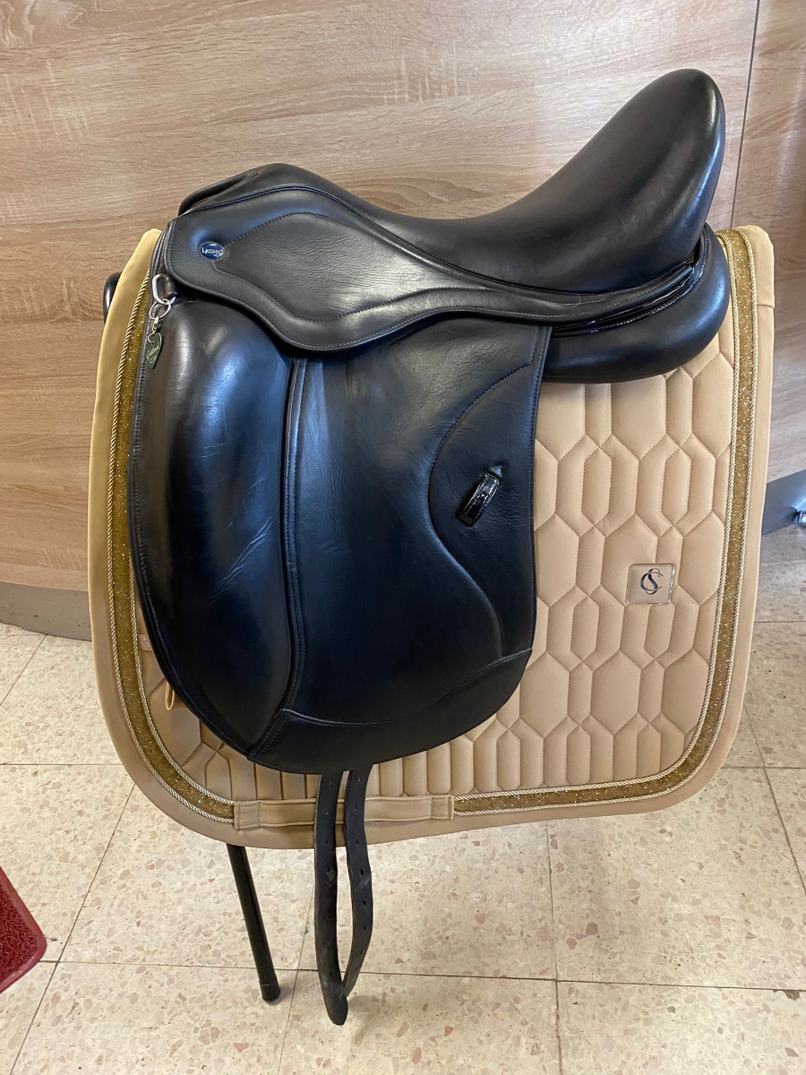 Ikonic Dressursattel Light" Dressage Mono Flap Saddle 17,5 17,5"