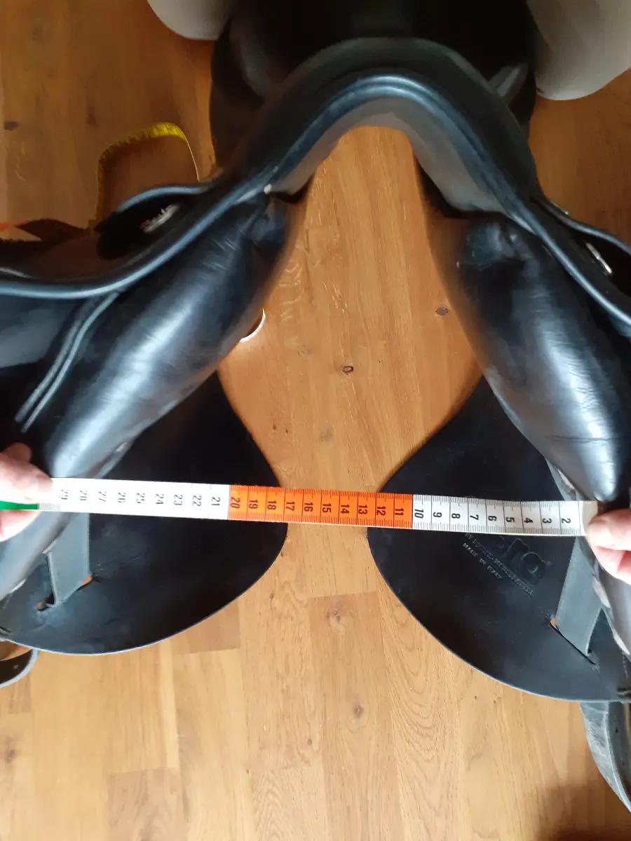 Cobra Dressursattel Dressur 18" – Vorschau 9