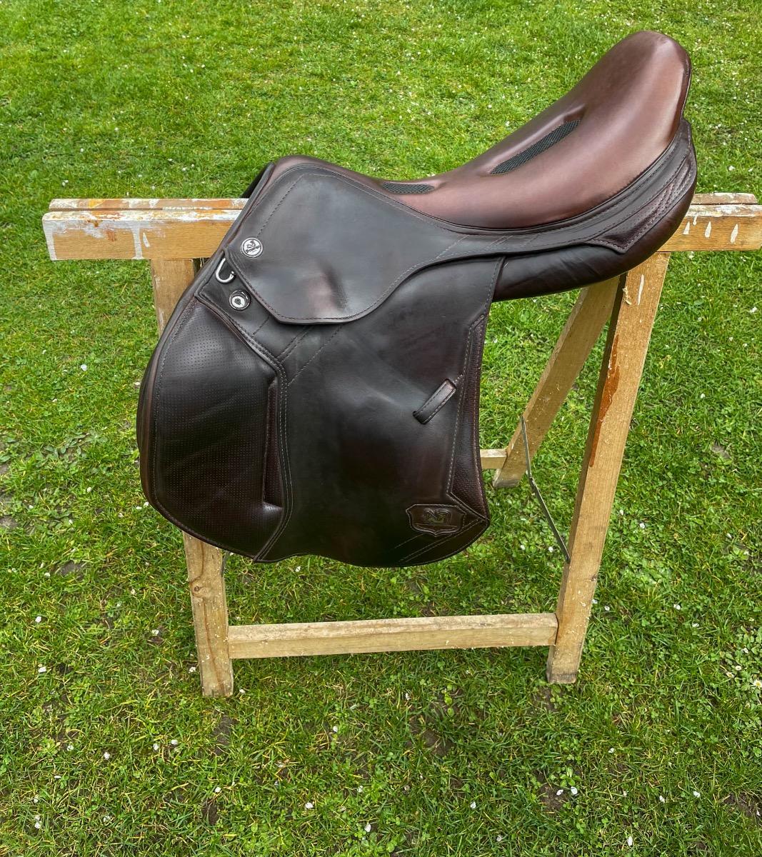 Prestige Springsattel X-Breath Champion Springsattel 18'
