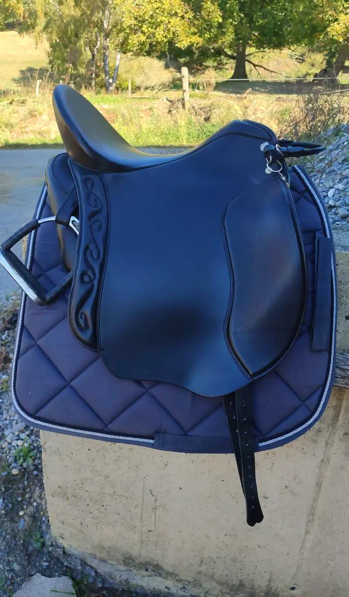 Ibero Dressursattel Dressage Andaluz  17,5"